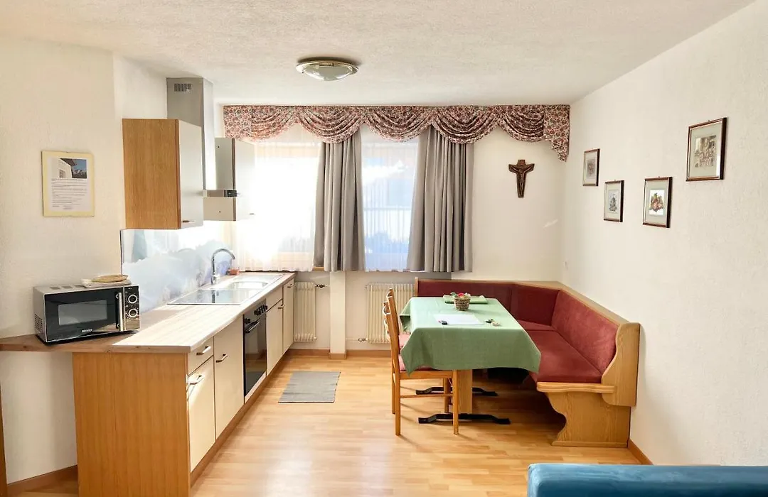 Residence Vajolet San Cassiano-1